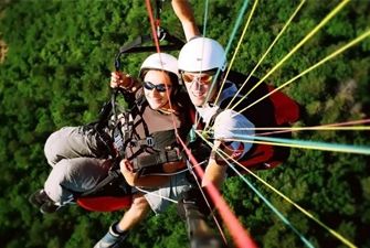 Vol en parapente dans les Pyrénées Orientales