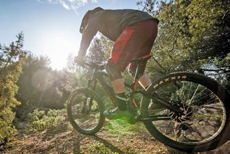 VTT enduro électrique en Costa Brava - Catalogne - Espagne