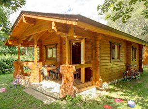 L'escapade : location de chalets en bois à Estavar